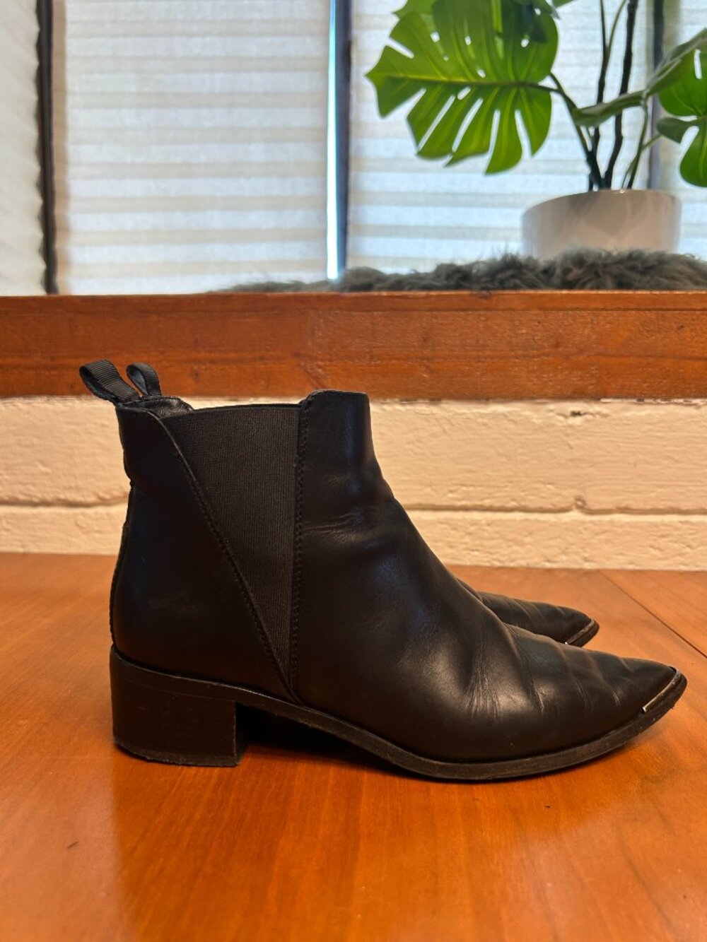 Acne Studios Jensen Boots Size 37 Black Flat Leather - Picture 5 of 10